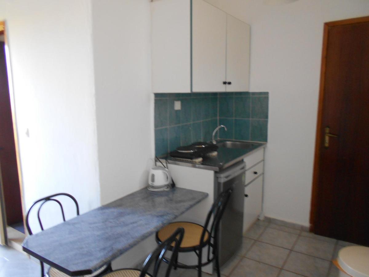 Ilissos Apartments Сталида Экстерьер фото